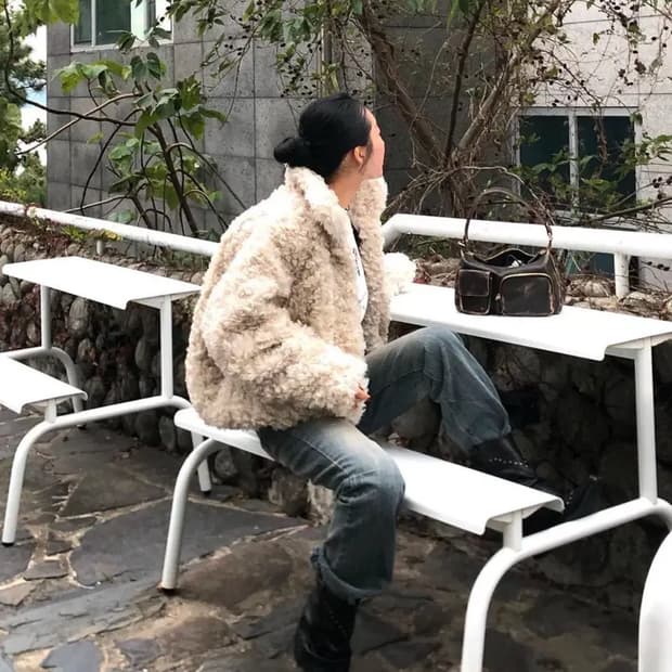 오솔 뽀글이 퍼 자켓 아이보리