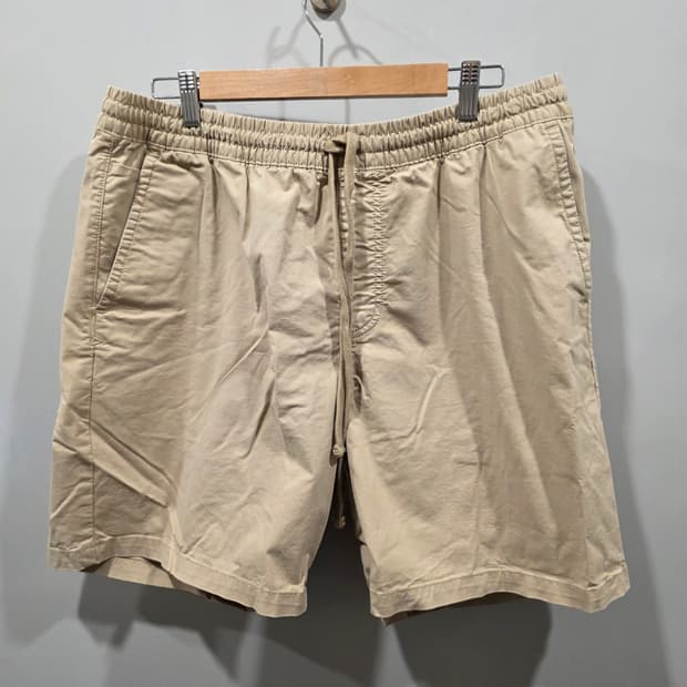 반스(Vans) 레인지 엘라스틱 쇼츠 베이지