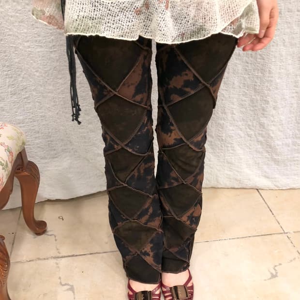 burnt mosaic leggings