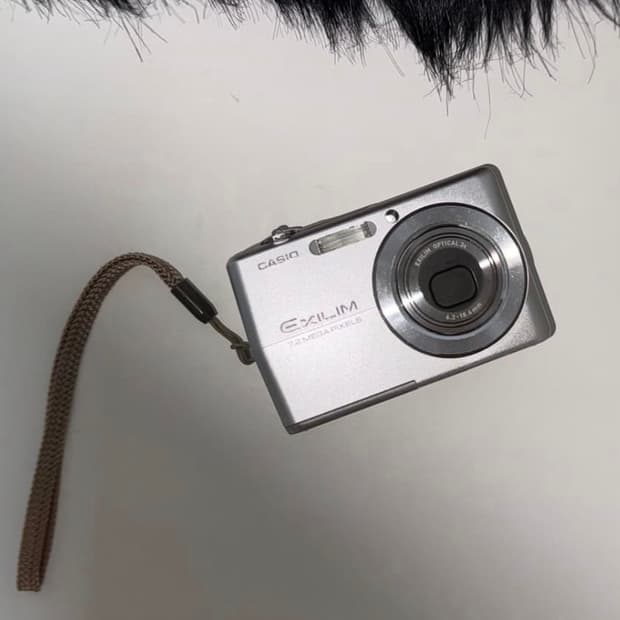 카시오 엑슬립 EX-Z700 디카