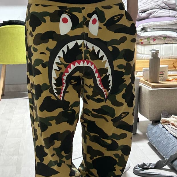 베이프 샤크 황계 조거팬츠