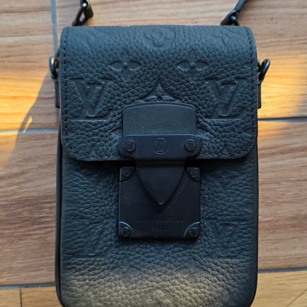 루이비통 크로스백