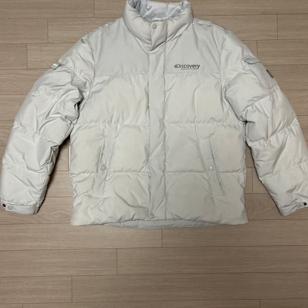 디스커버리 익스페디션 구스다운 숏패딩