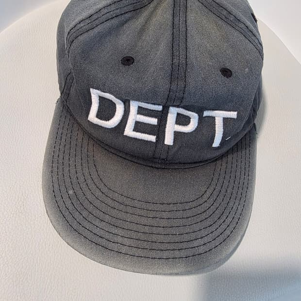 갤러리디파트먼트 에크루 워싱캡(가격제안O)