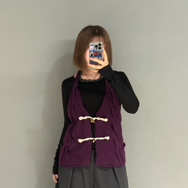 Cube sugar halter-neck duffle vest