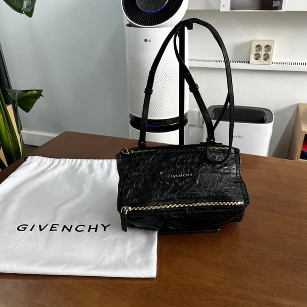 지방시 판도라 미니