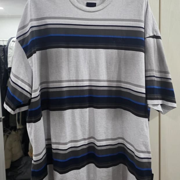 JUUN.J 26FW 7 블록 스트라이프 숏슬리브 라이트 그레이 준지