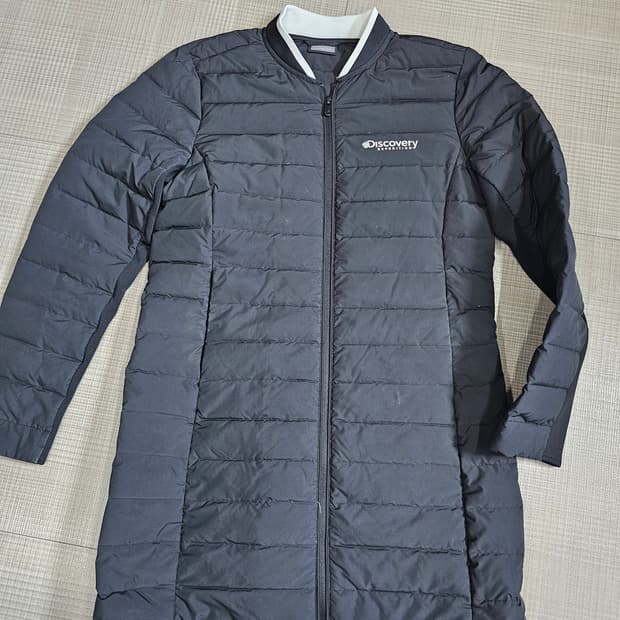 디스커버리 여성 구스다운 하프롱패딩