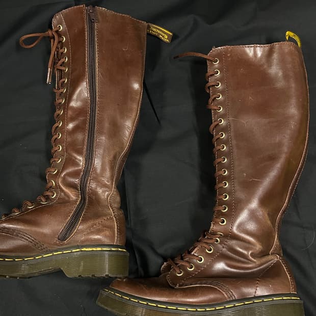 닥터마틴 20홀 220mm