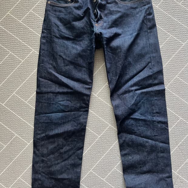 APC 뉴스탠다드 청바지 (33 size)