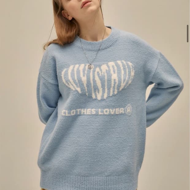 러브이즈트루 po heart knit 하늘색 니트