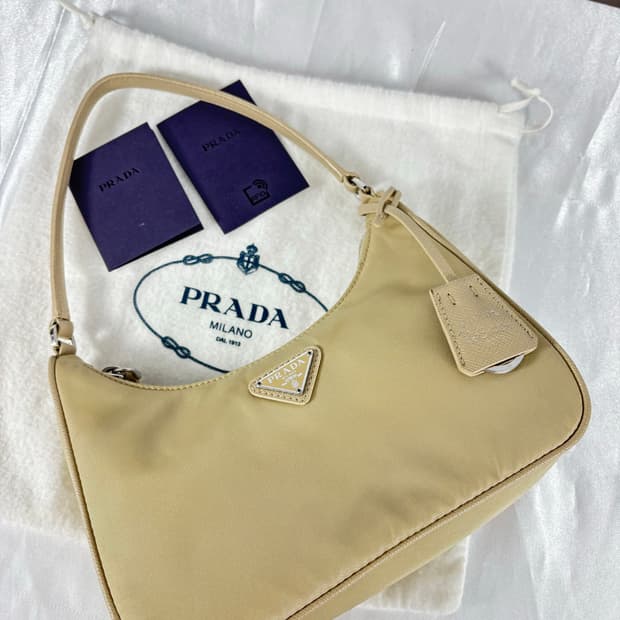 (정품)프라다 리에디션2005 나일론 숄더백 호보백 베이지