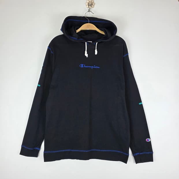 champion 블랙 로고 후드 티셔츠