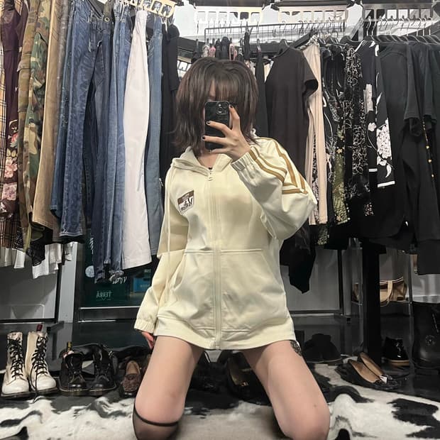 패치 베이지 후드집업