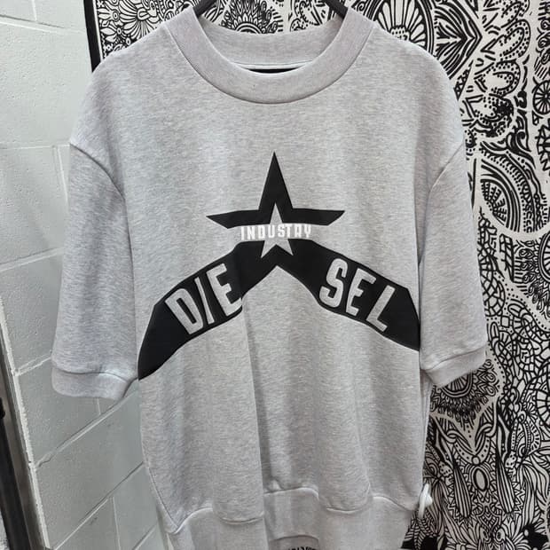 DIESEL 디젤 그레이 반팔티💯