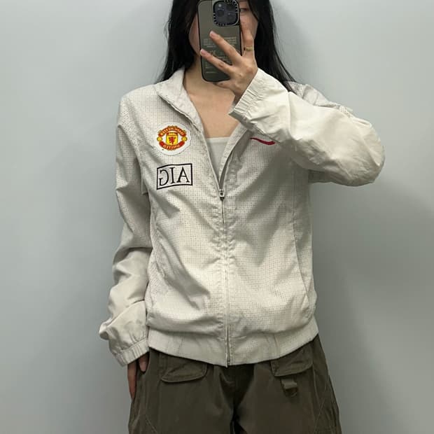 나이키 00s 맨유 화이트 트랙탑 바람막이