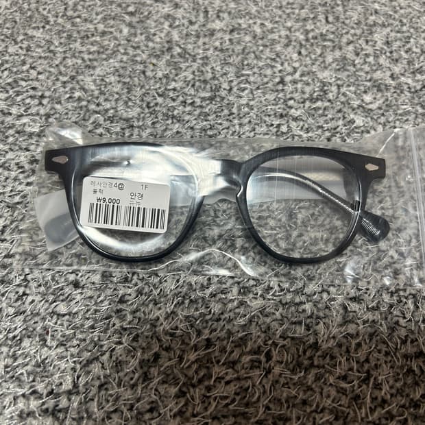 [새상품]검정 뿔테 안경