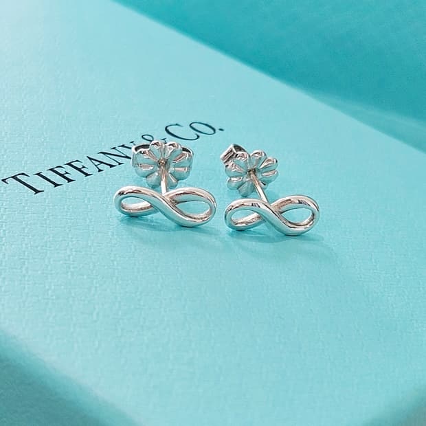 티파니앤코 인피니티 실버 귀걸이 [정품/영수증포함풀박스]