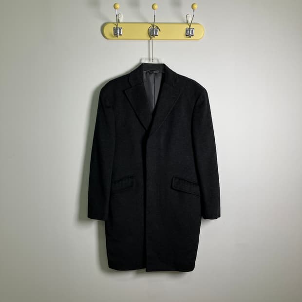 Suit Select 차콜 캐시미어 코트 