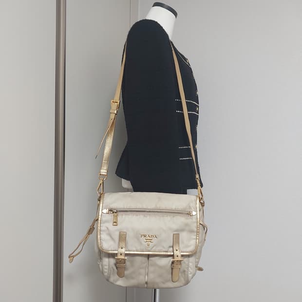 프라다 빈티지 나일론 메신저백 (정품)