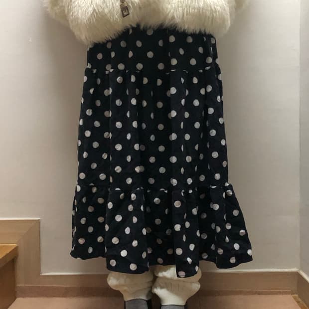 빈티지 블랙 도트 코듀로이 롱 스커트