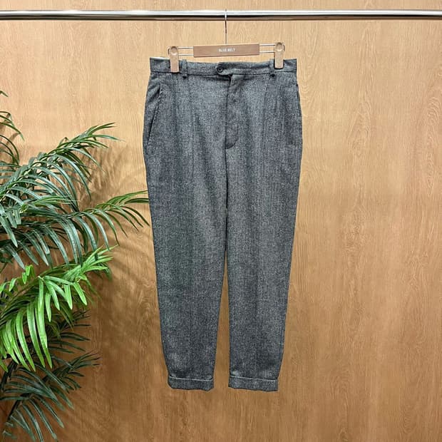 이자벨마랑 코튼 팬츠 헤링본 패턴 벨트 루프 디테일 배기핏 그레이