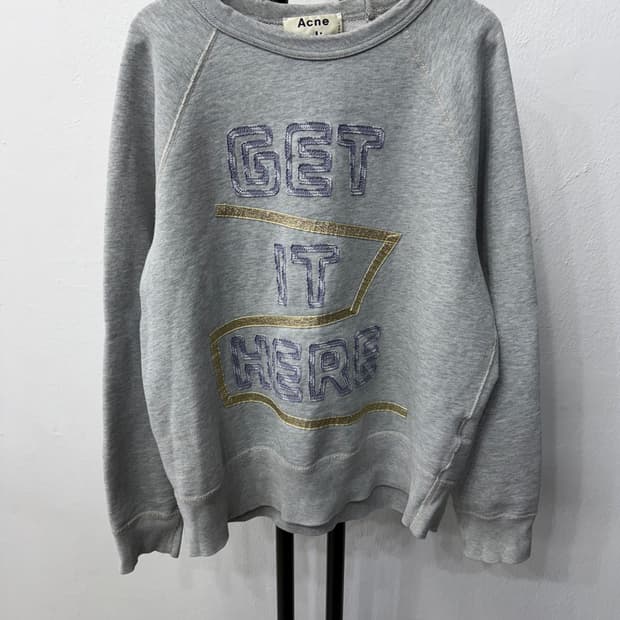 정품) 아크네스튜디오 여성 컬리지 패치 그레이 맨투맨 XS