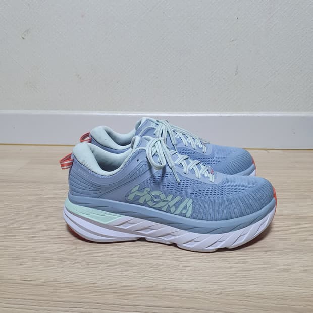 호카 본디7 와이드 운동화 240