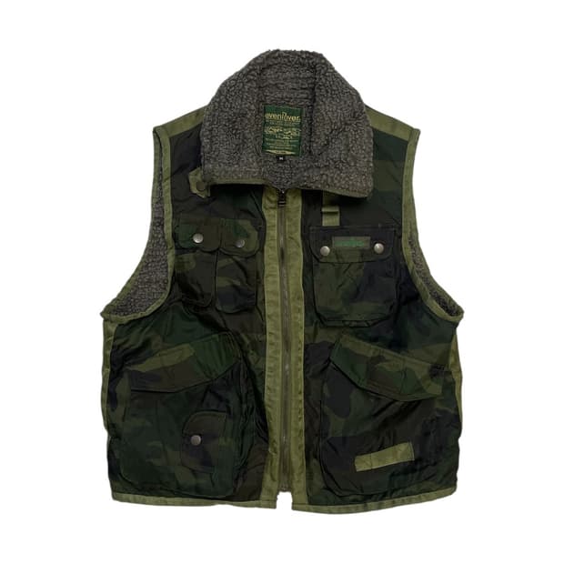 카모플라쥬 양털 조끼패딩