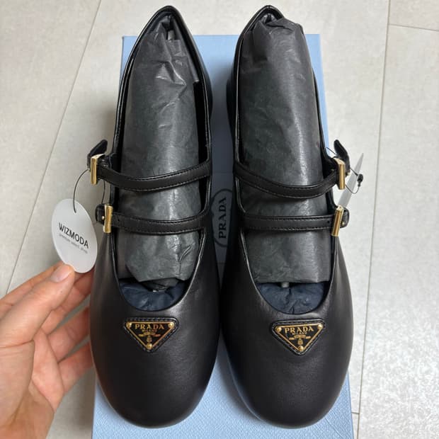 (새상품)프라다 메리제인 플랫슈즈 38사이즈