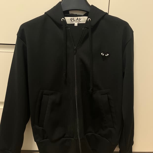 꼼데가르송후드집업