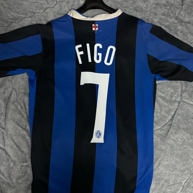 루이스 피구 유니폼