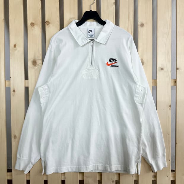 (L) 나이키 반집업 화이트 럭비티