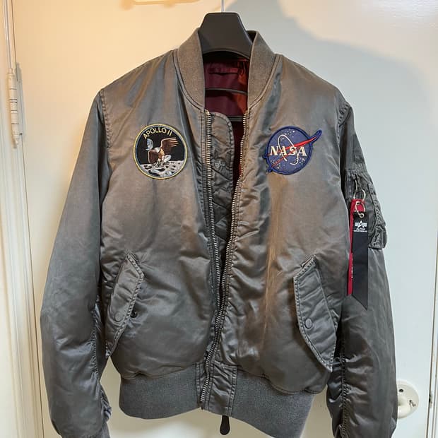 알파인더스트리 배틀워싱 아폴로 MA-1 항공점퍼 M