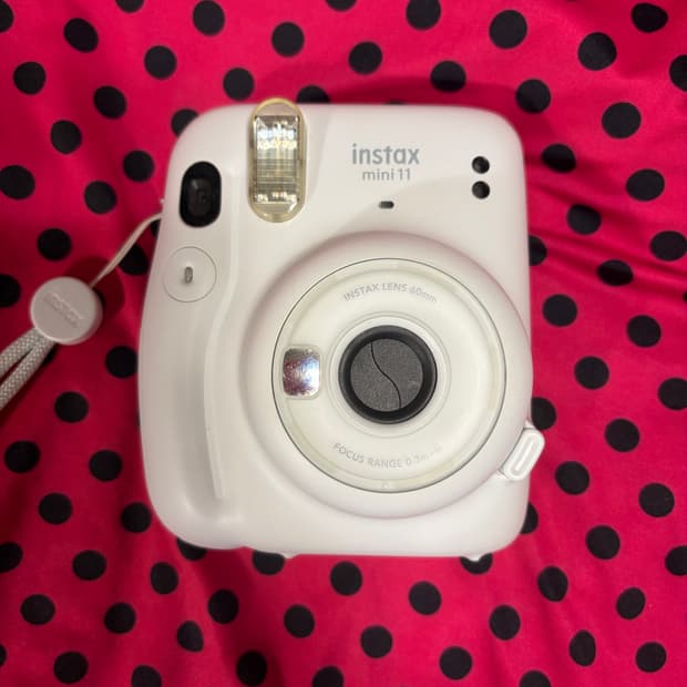 [무배] 후지필름 인스탁스 미니11 화이트 폴라로이드