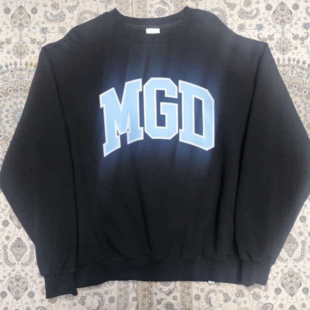 마하그리드 MGD 로고 맨투맨 M