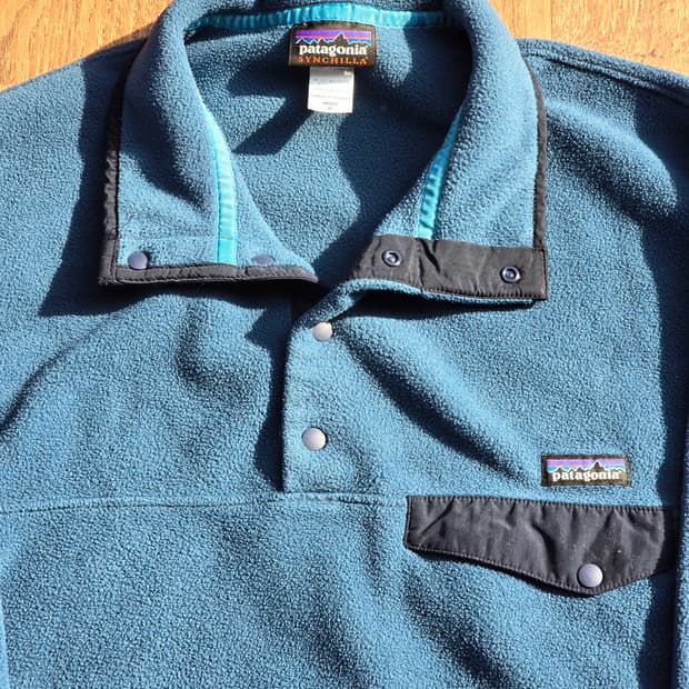 파타고니아 신칠라 블루/네이비 M 라이트웨이트