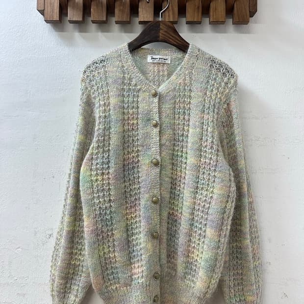 일본빈티지 파스텔 멀티컬 울 혼방  모헤어 텍스쳐 니트 골드버튼 가디건