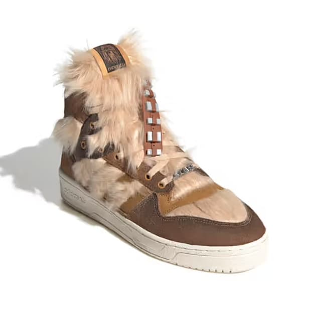 (43 사이즈 새상품/신발끈X) 아디다스 스타워즈 츄바카 콜라보