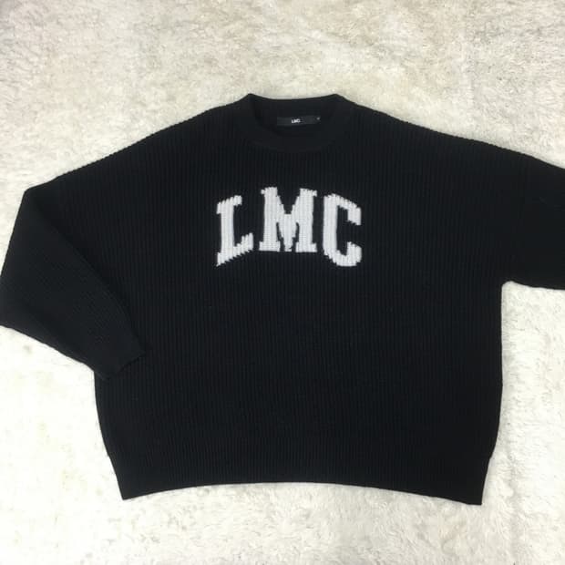 LMC 오버핏 빅로고 라운드넥니트 B12
