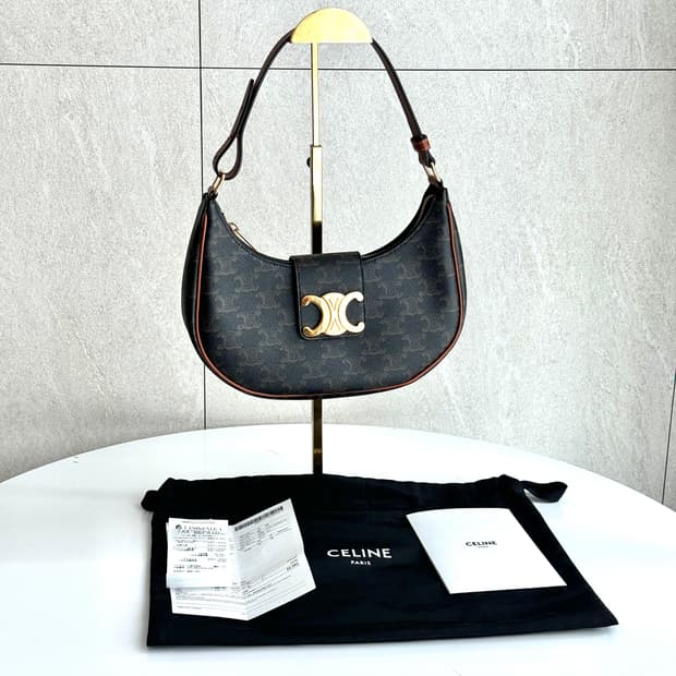 셀린느 트리옹프 아바백 미디움