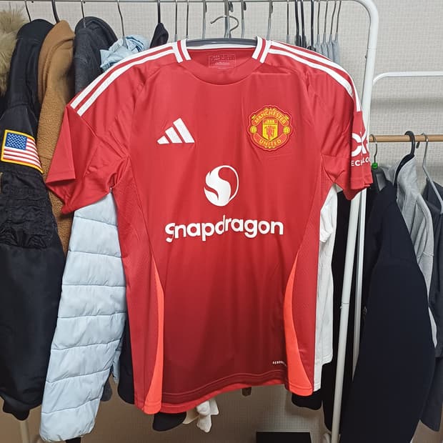 아디다스 맨체스터 유나이티드 2024/25 홈 저지