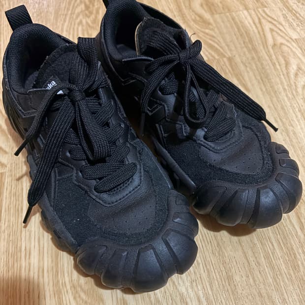 오니츠카타이거 블랙슈즈