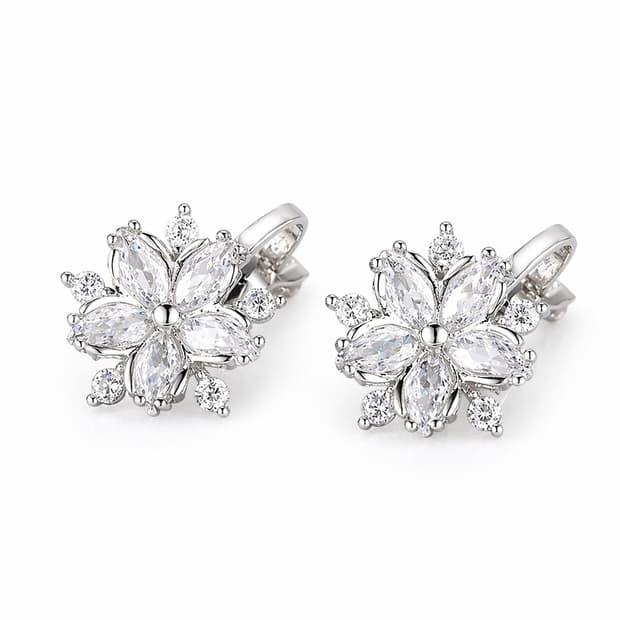 (새상품) 눈꽃 큐빅 귀찌 안뚫는 귀걸이 - 클립형