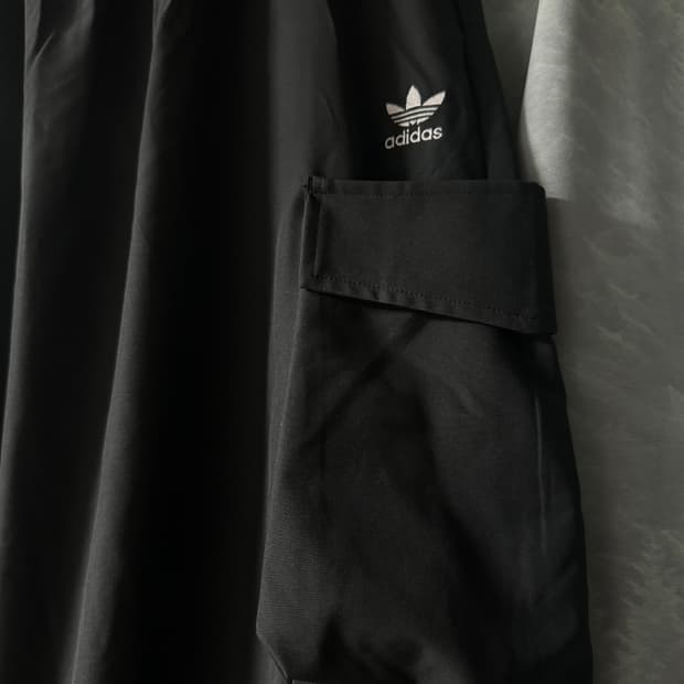 아디다스 치마 카고 셔링 스커트