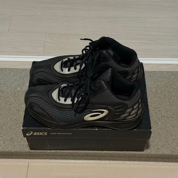 아식스 x 키코 코스타디노브 젤소켓2 캐리어 그레이 275