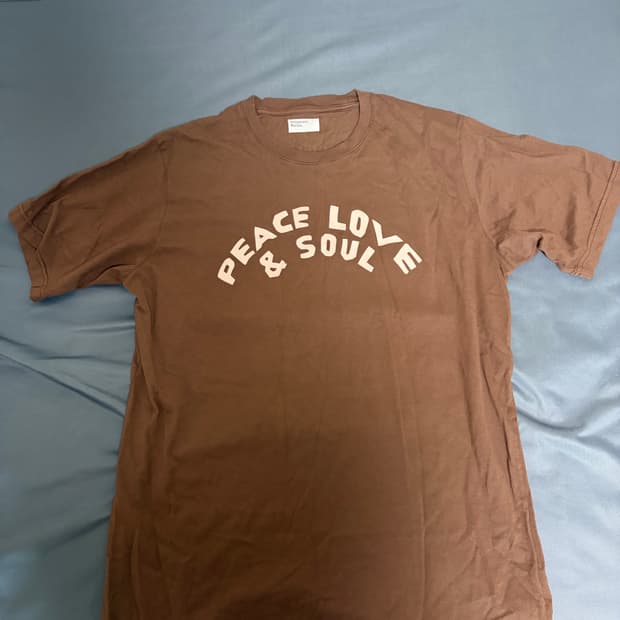 유니버셜 웍스 반팔 M