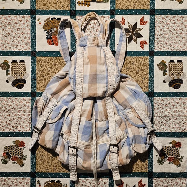 피스타치오 아몬드 체크 모리백팩