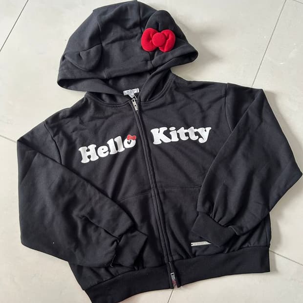 HELLO KITTY ZIPUP SHORT HOODIE 헬로키티 후드티