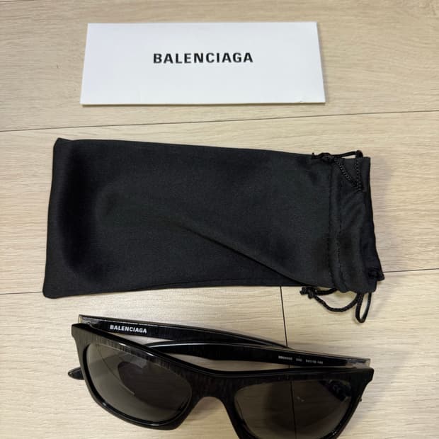 발렌시아가 선글라스 BB0006S 003